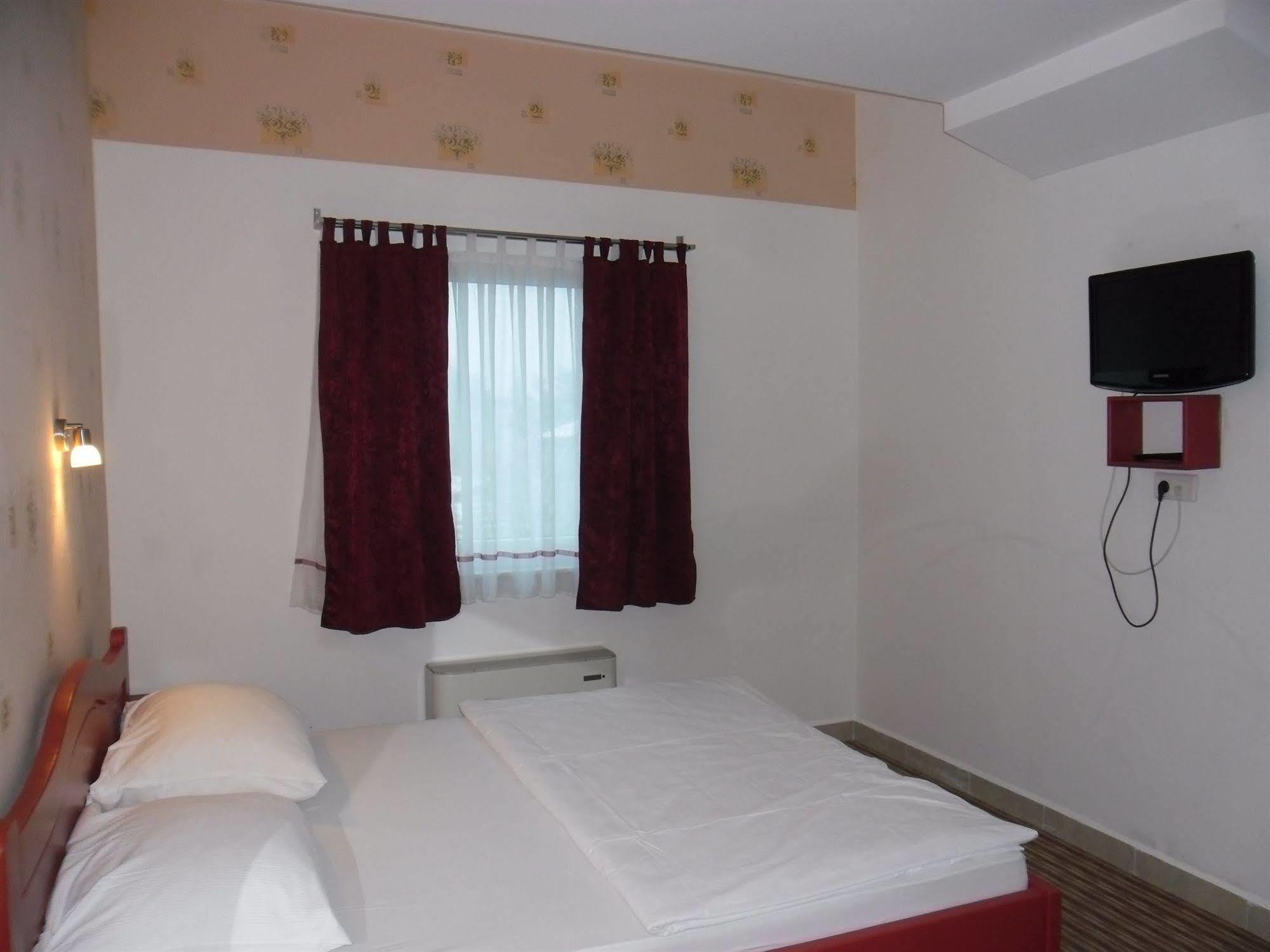 Hotel Bm International SJJ Buitenkant foto