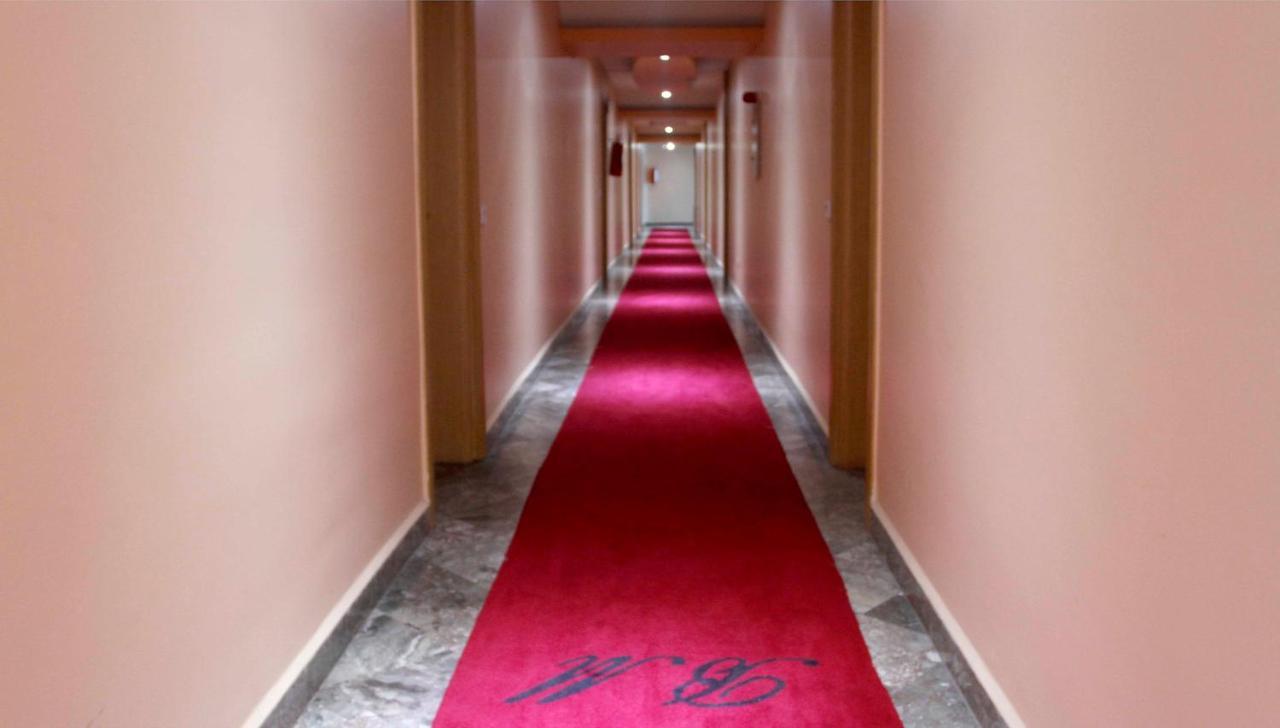 Hotel Bm International SJJ Buitenkant foto